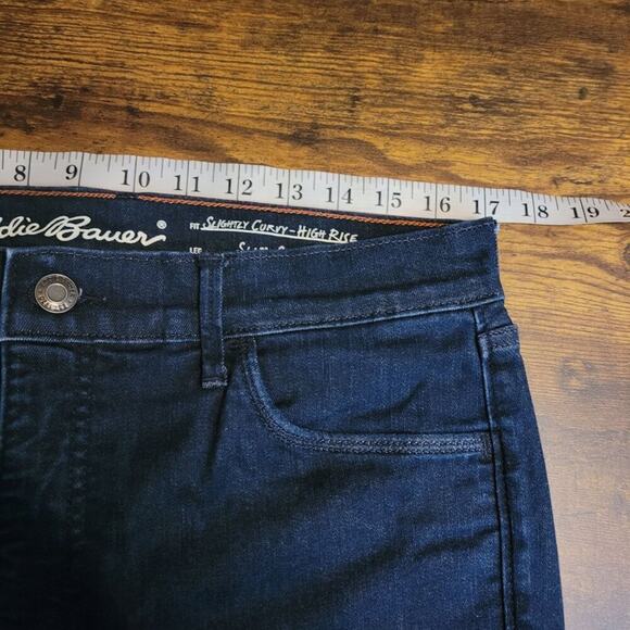 Eddie Bauer Jeans Size 14 Slightly Curvy Hi Rise Slim Straight Tummy Control - Picture 7 of 11